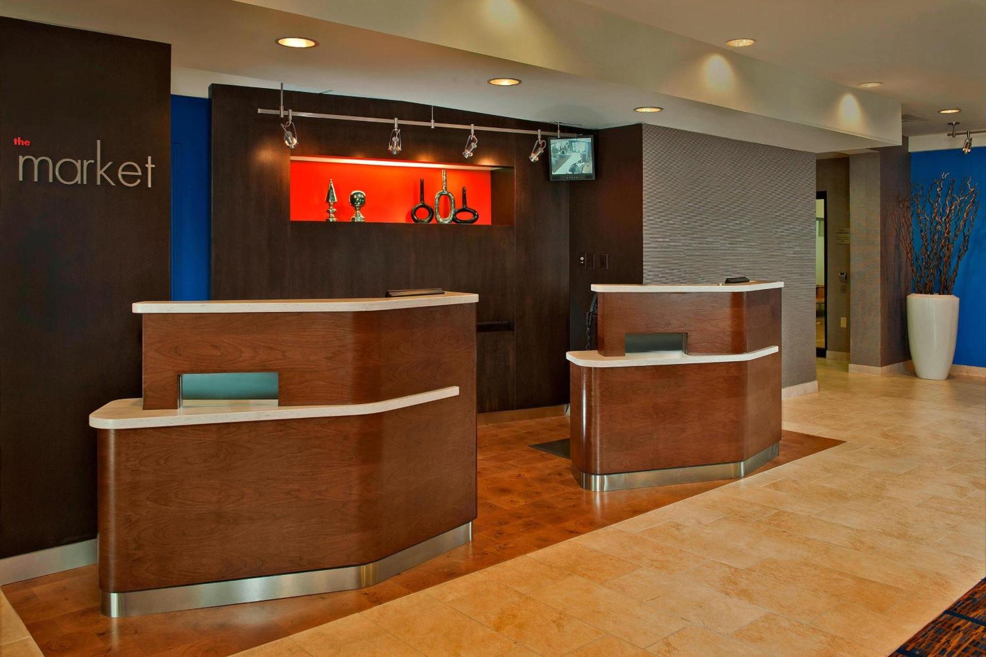 Hotel Courtyard By Marriott Frederick Esterno foto