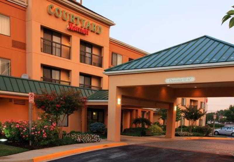 Hotel Courtyard By Marriott Frederick Esterno foto